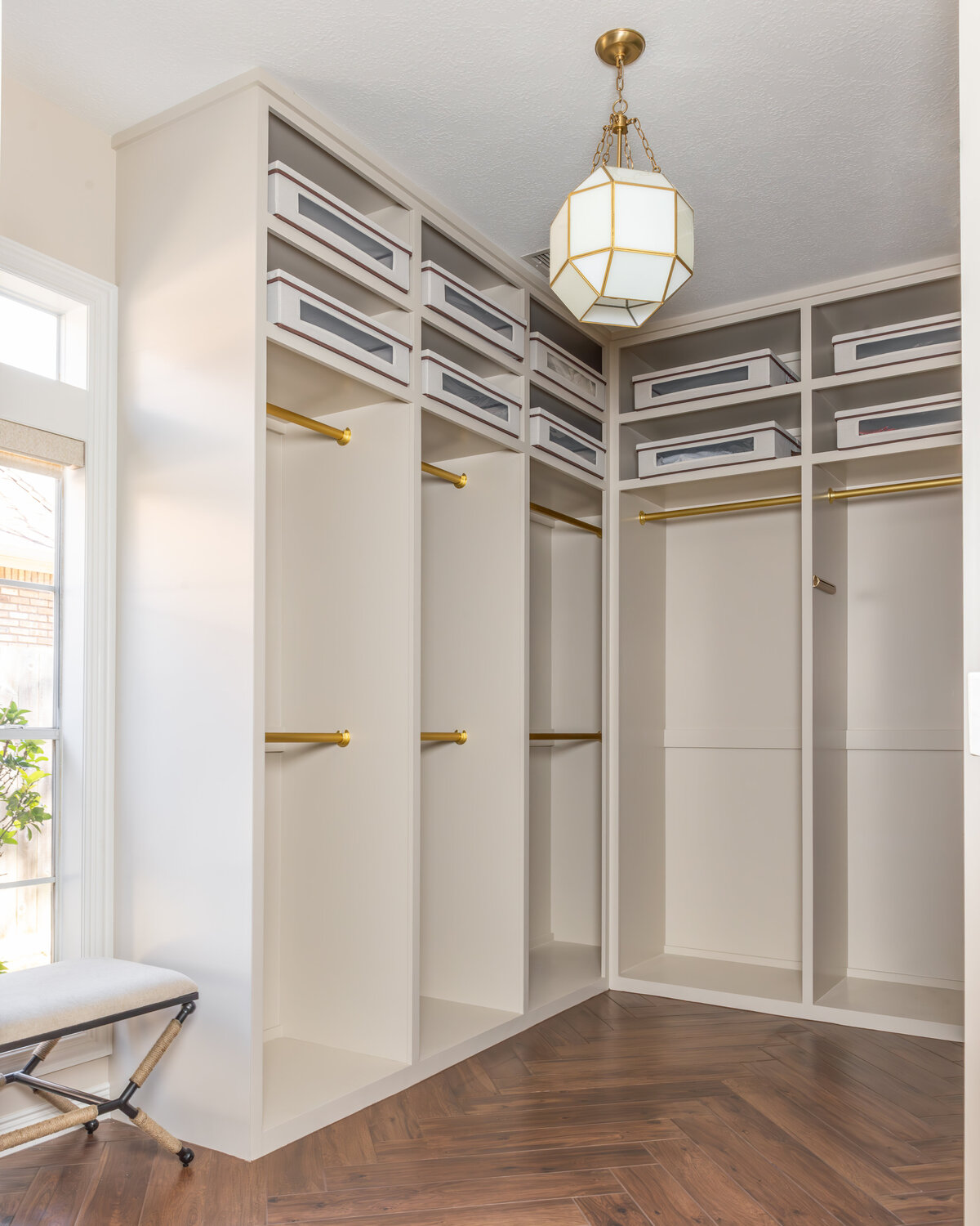 kyleen bushroe interiors built in closet