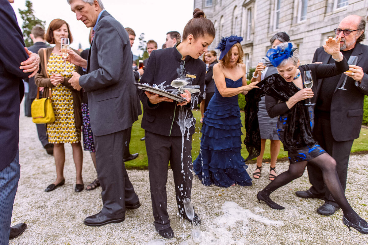 65 waitress-drops-drinks-at-powerscourt