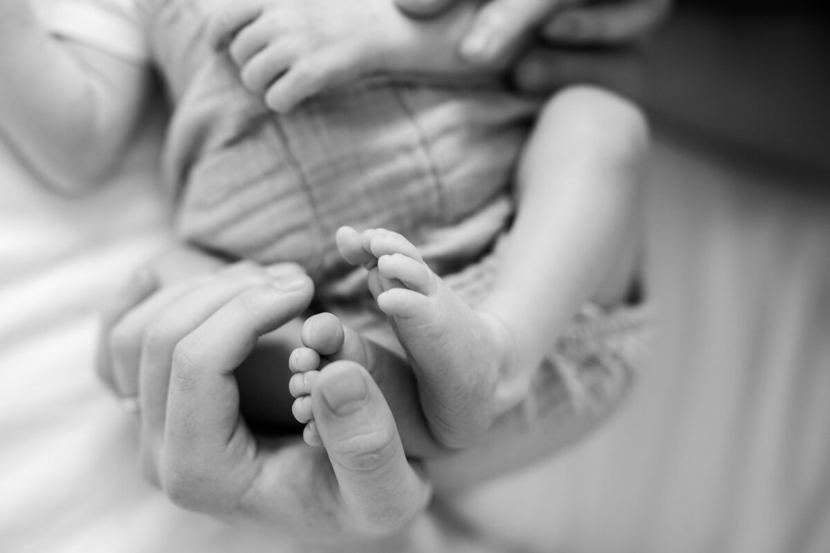 in-home-newborn-photo-shoot-7