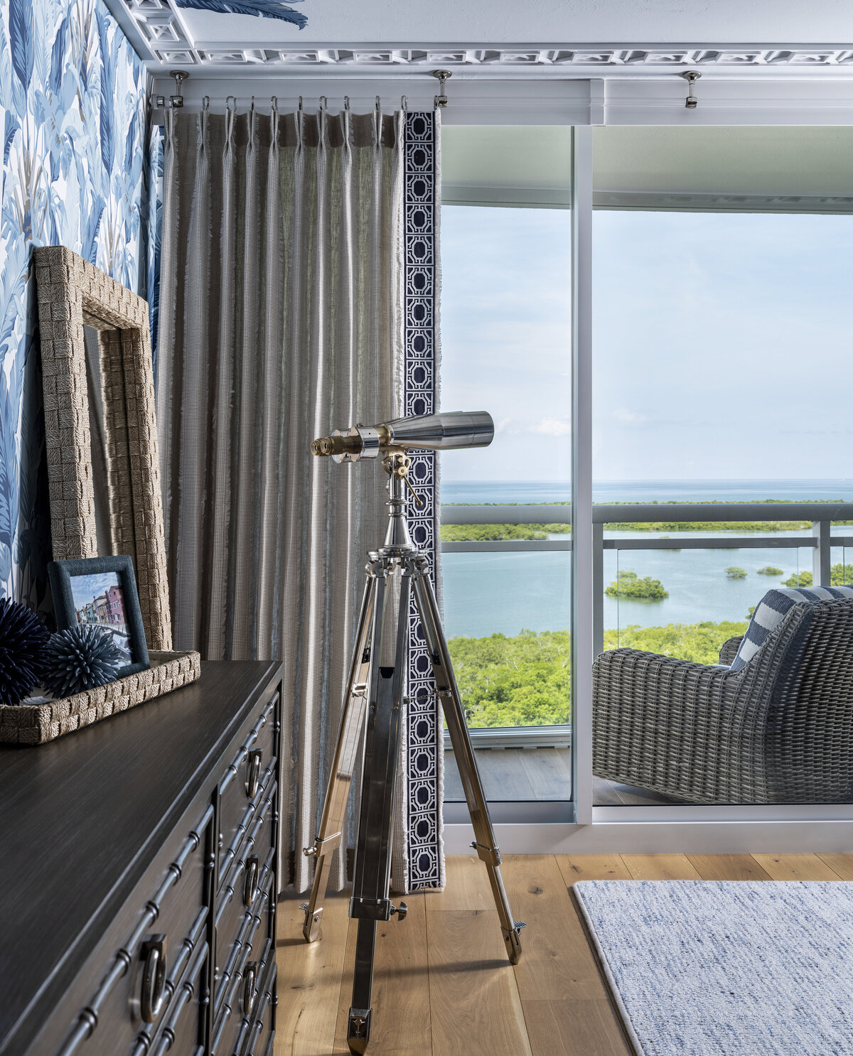 Master Detail 4-014-019-3393x4200