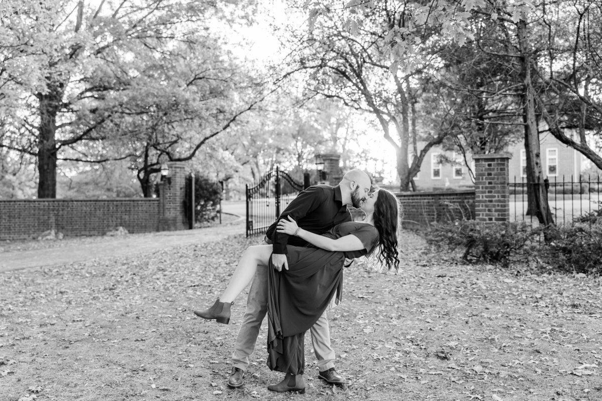 Carmel+ Indiana + Fall + Engagement Photos (21 of 29)