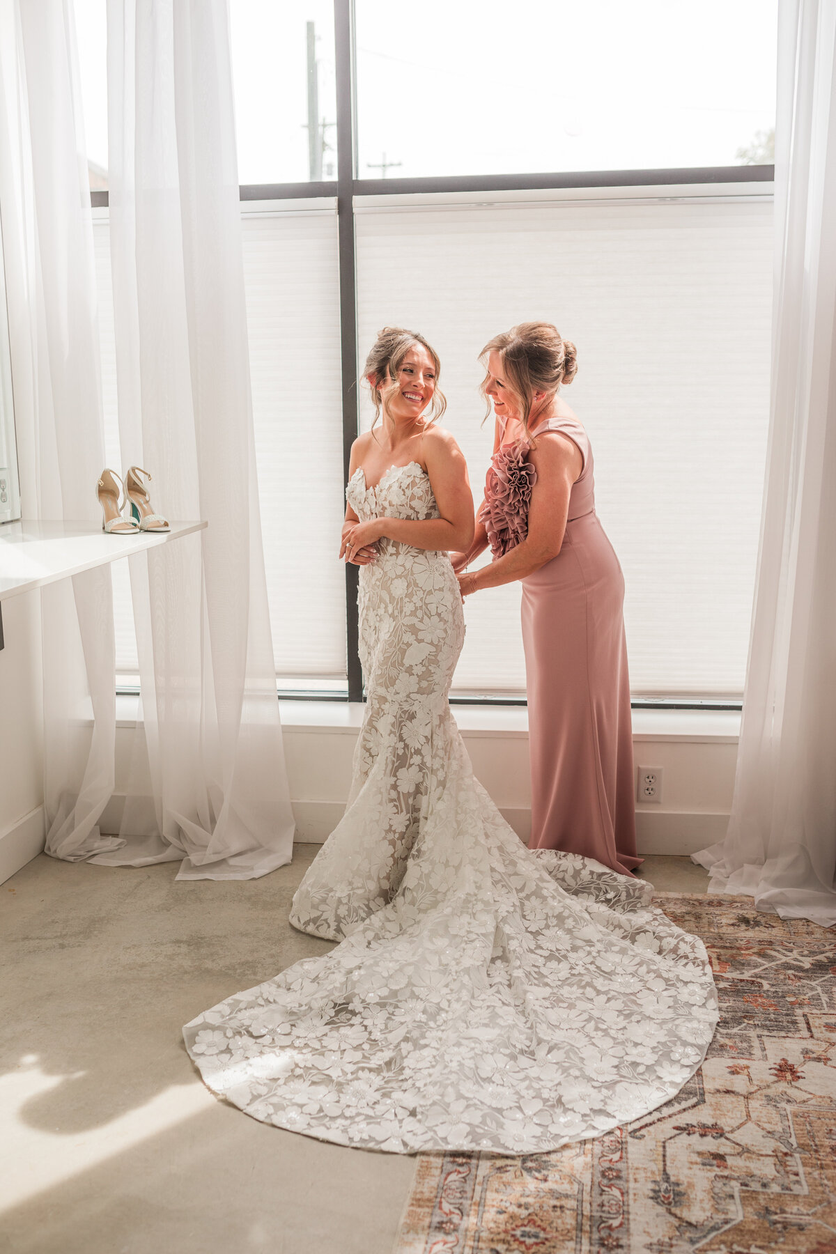 Lillie Mae Photo - Katie & John - Sneaks-19