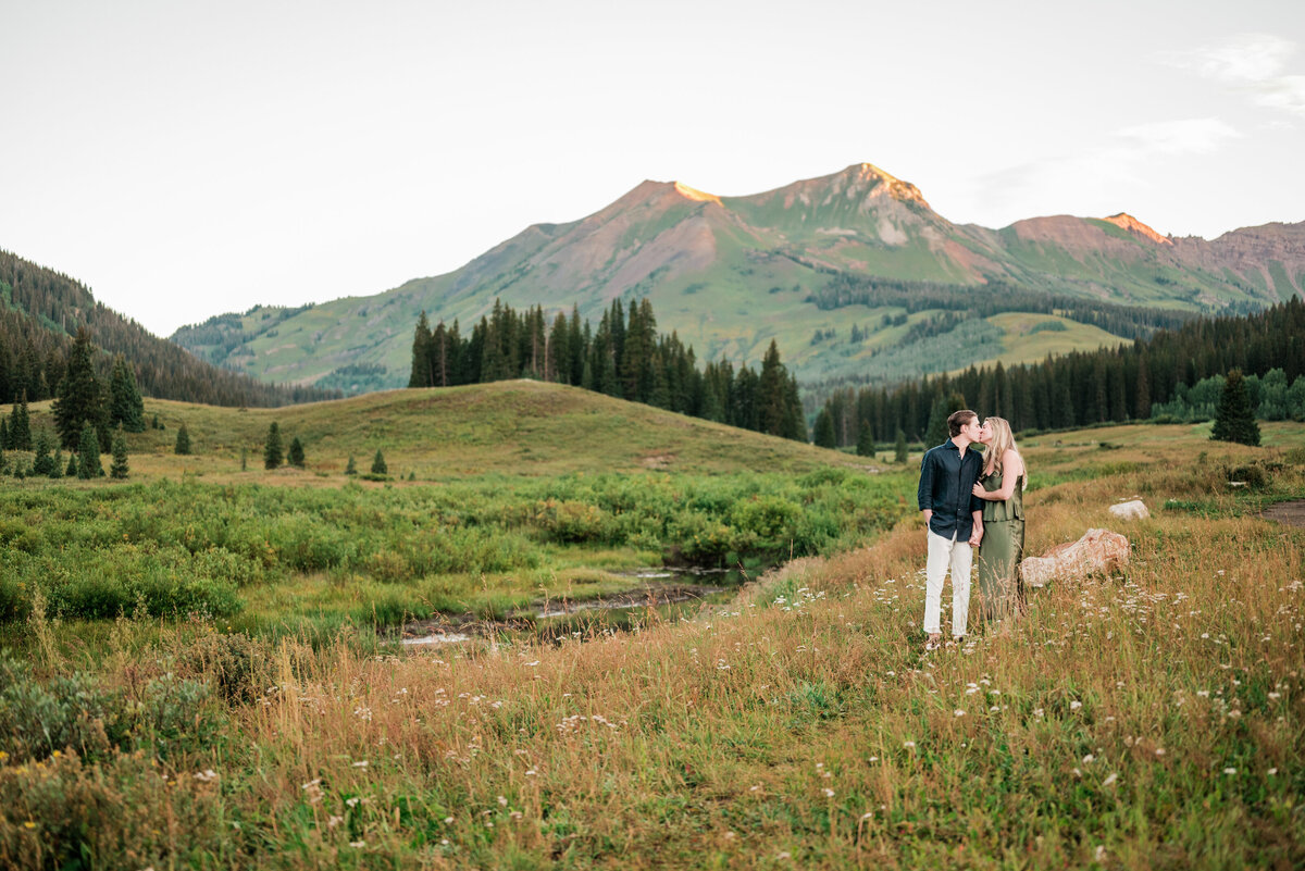 sunrise-engagement-photos-crested-butte_0267