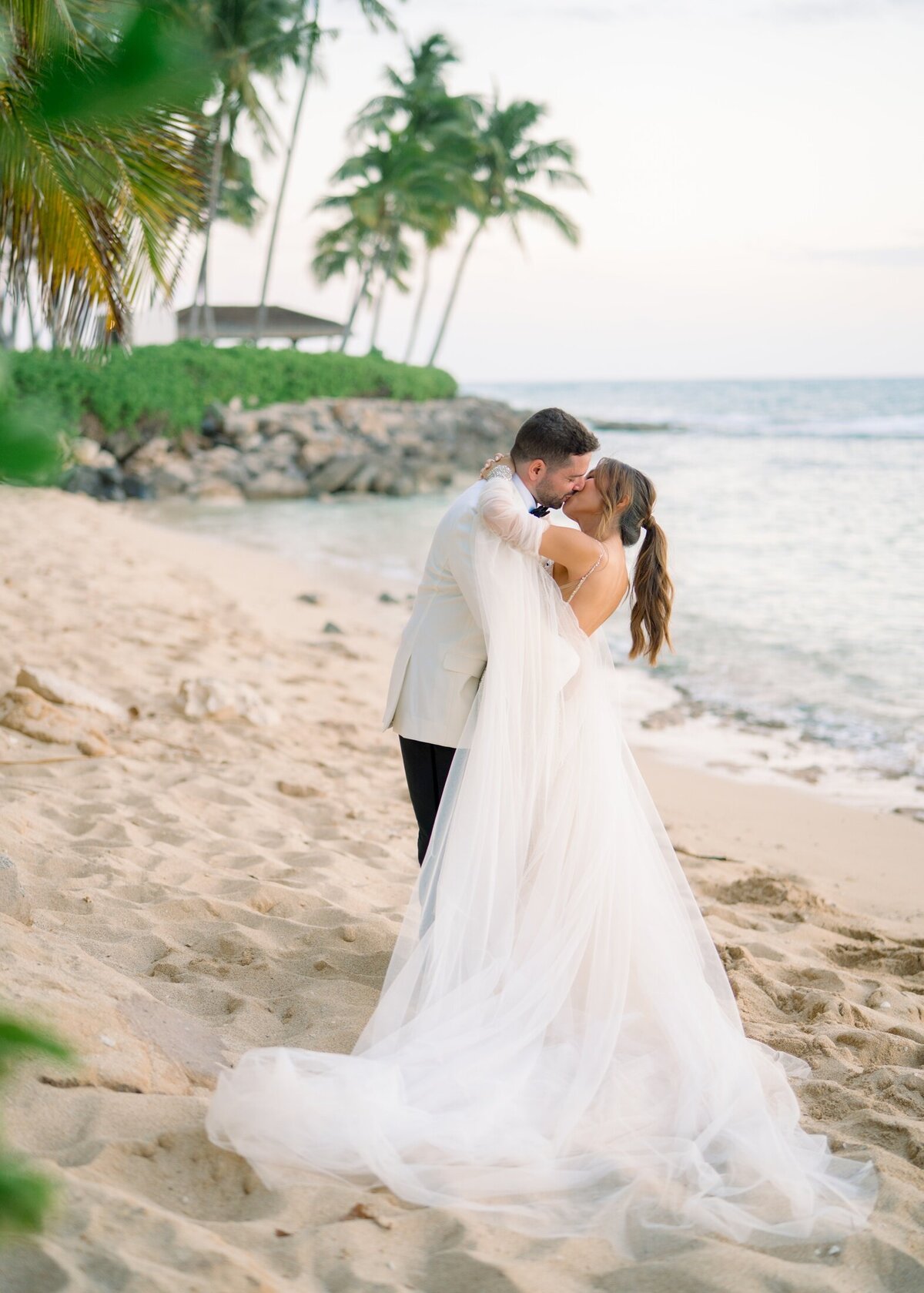 Kat Derek Oahu Hawaii Wedding Lauren Fair Photography_0325
