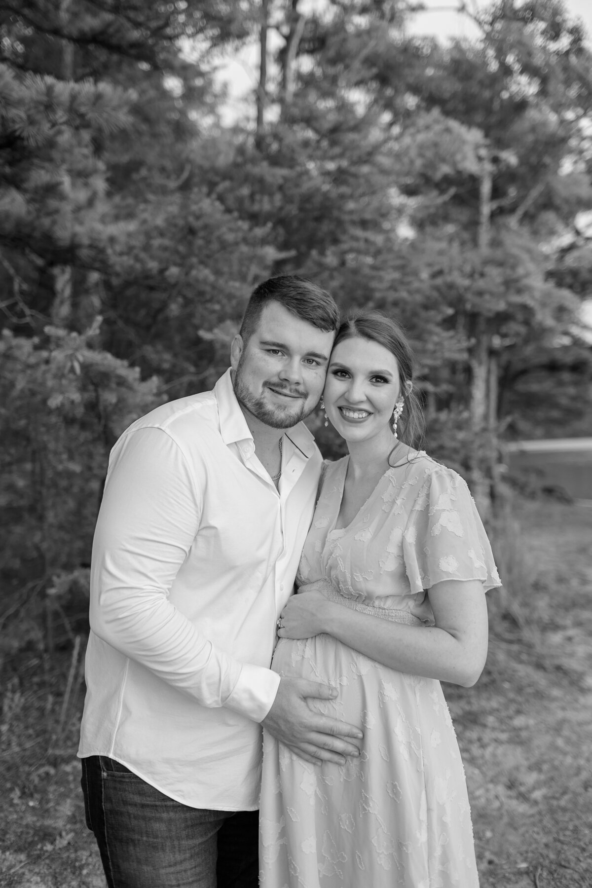 Documentary-Maternity-Session-at-Carvins-Cove-RJ-78