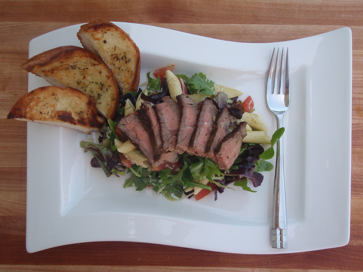 NY Steak Salad 