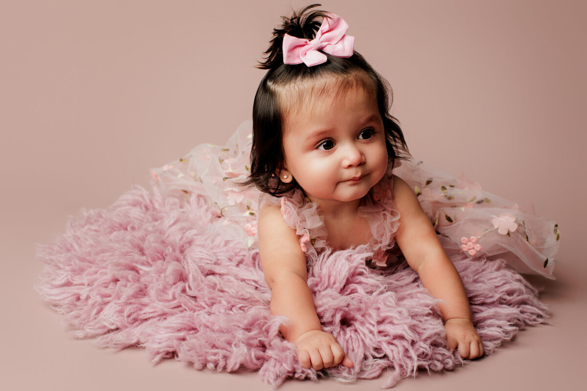 NW Arkansas baby photographer, milestone session near me, NW Arkansas baby portrait studio, professional baby photos