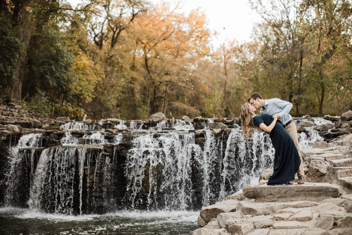Waterfall engagement photos in Dallas