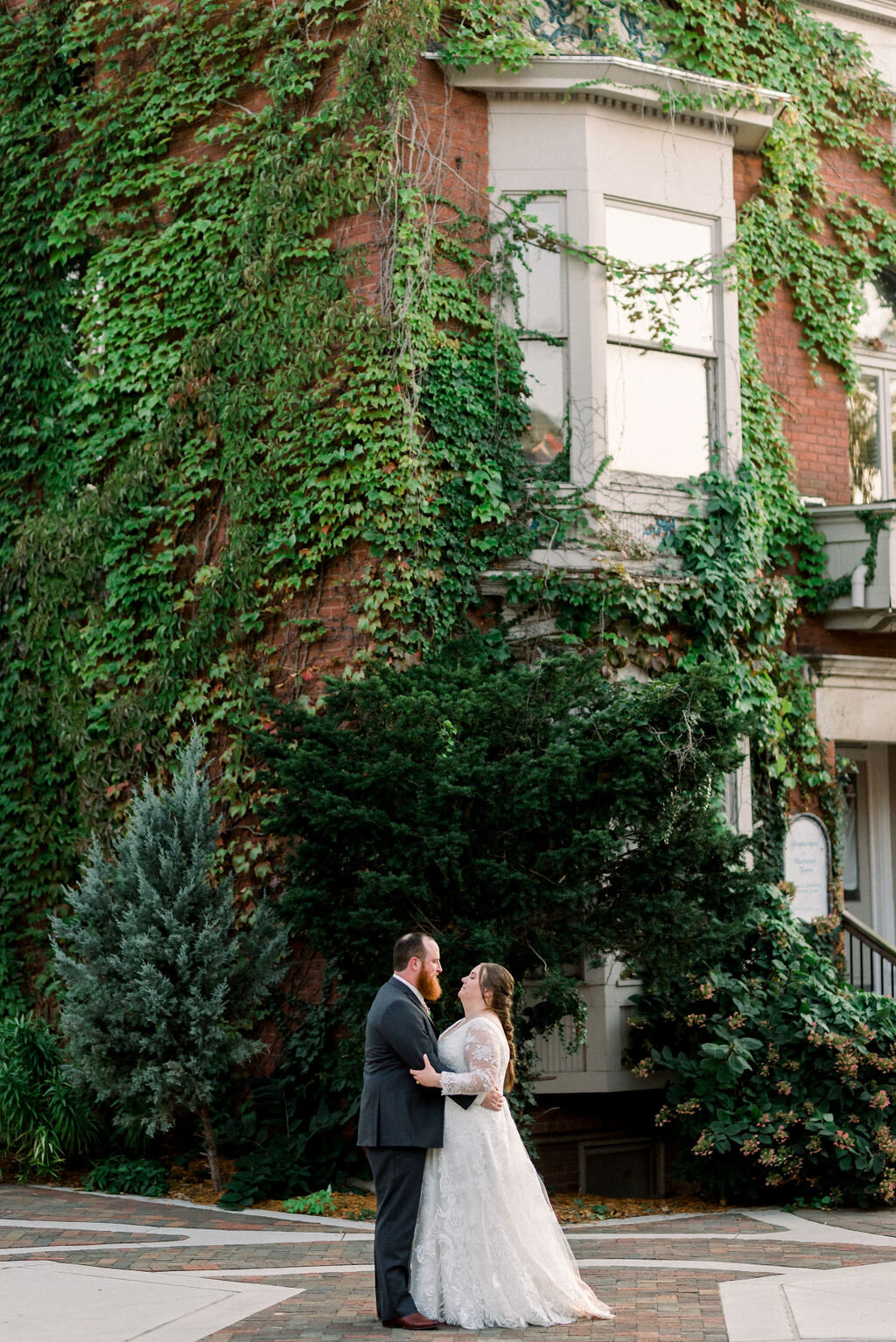 West Lafayette ecclectic wedding with rich colors by Burman Photography47