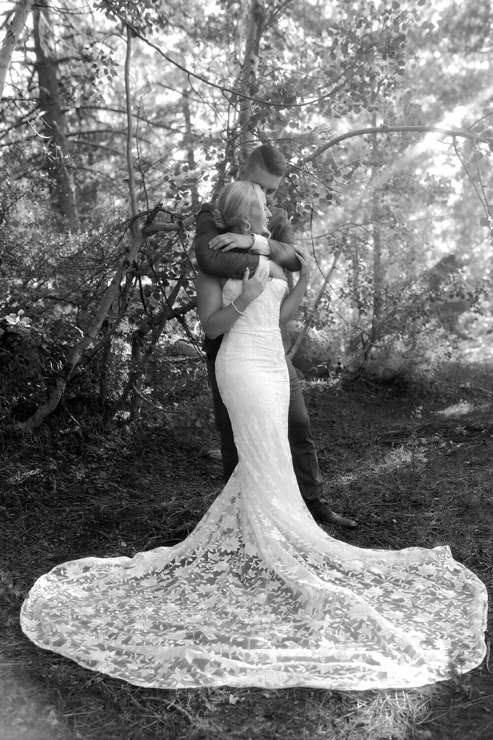 Haley + Taylor South Lake Tahoe Backyard Beach Elopement17