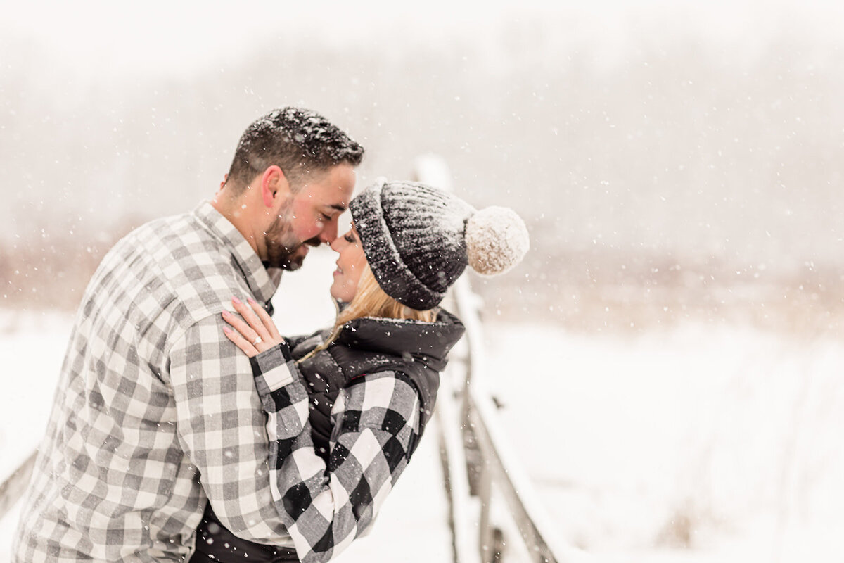 White-memorial-boardwalk-litchfield-stella-blue-photography-connecticut-engagement-shoot