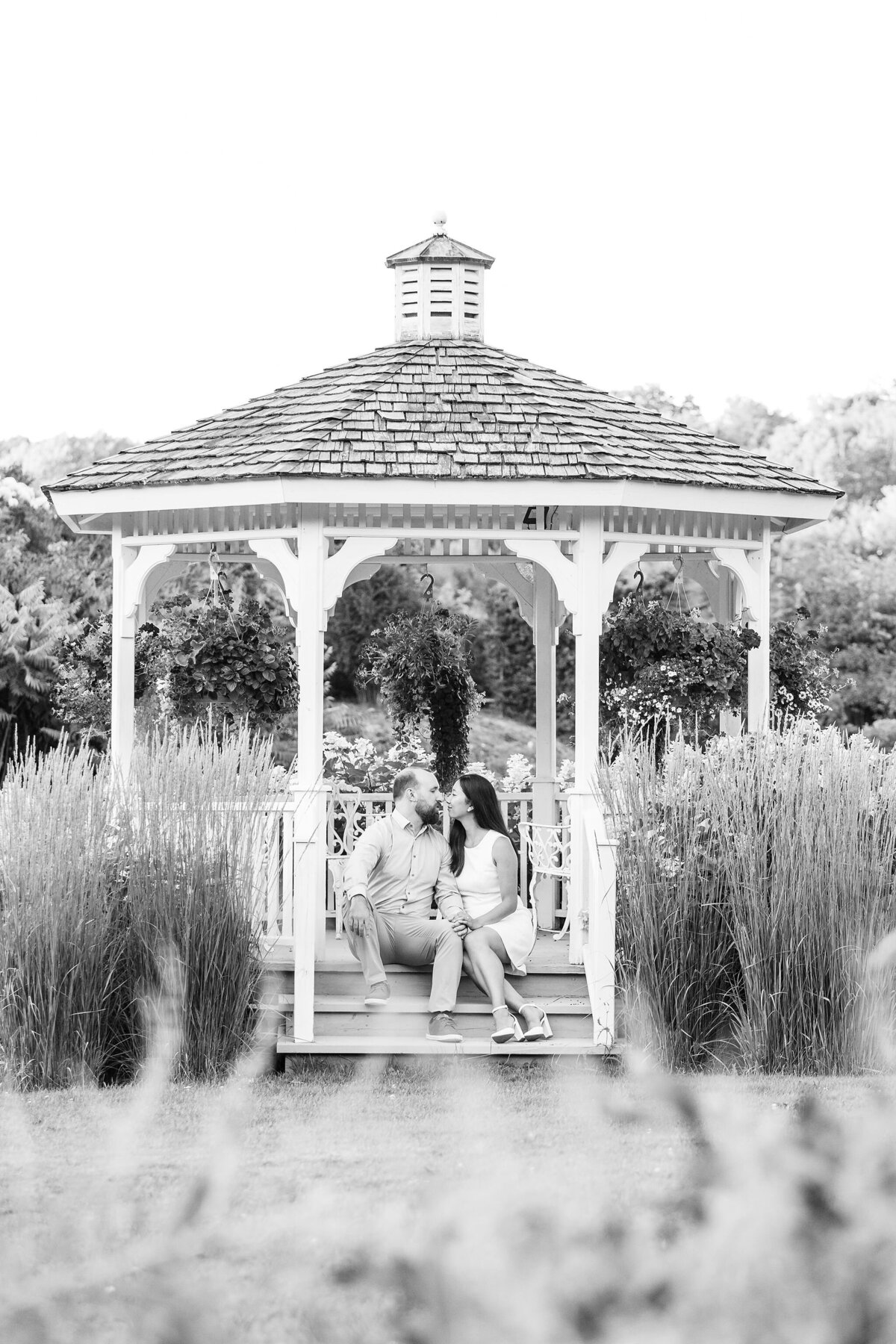 Jillian and David Engagement Sneak Peeks - Dylan and Sandra Photography -34