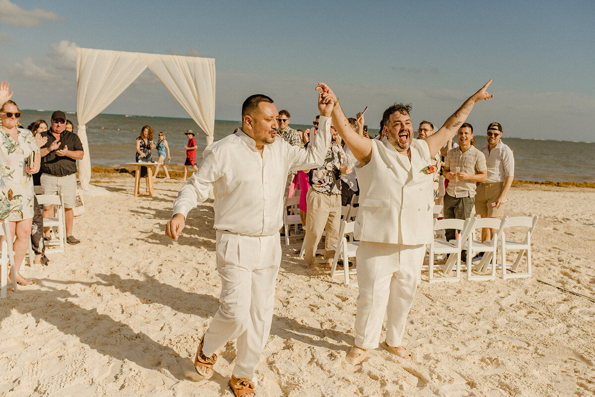 d-mexico-cancun-dreams-natura-resort-queer-lgbtq-wedding-details-ceremony-i-dos-47