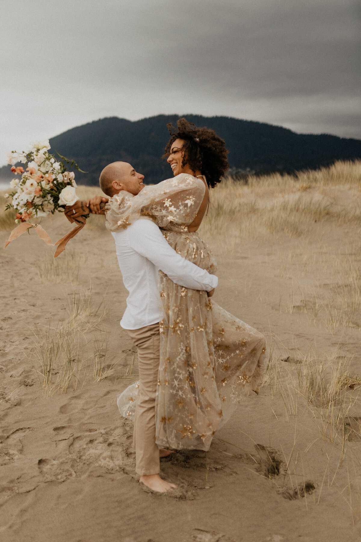 oregon coast elopement