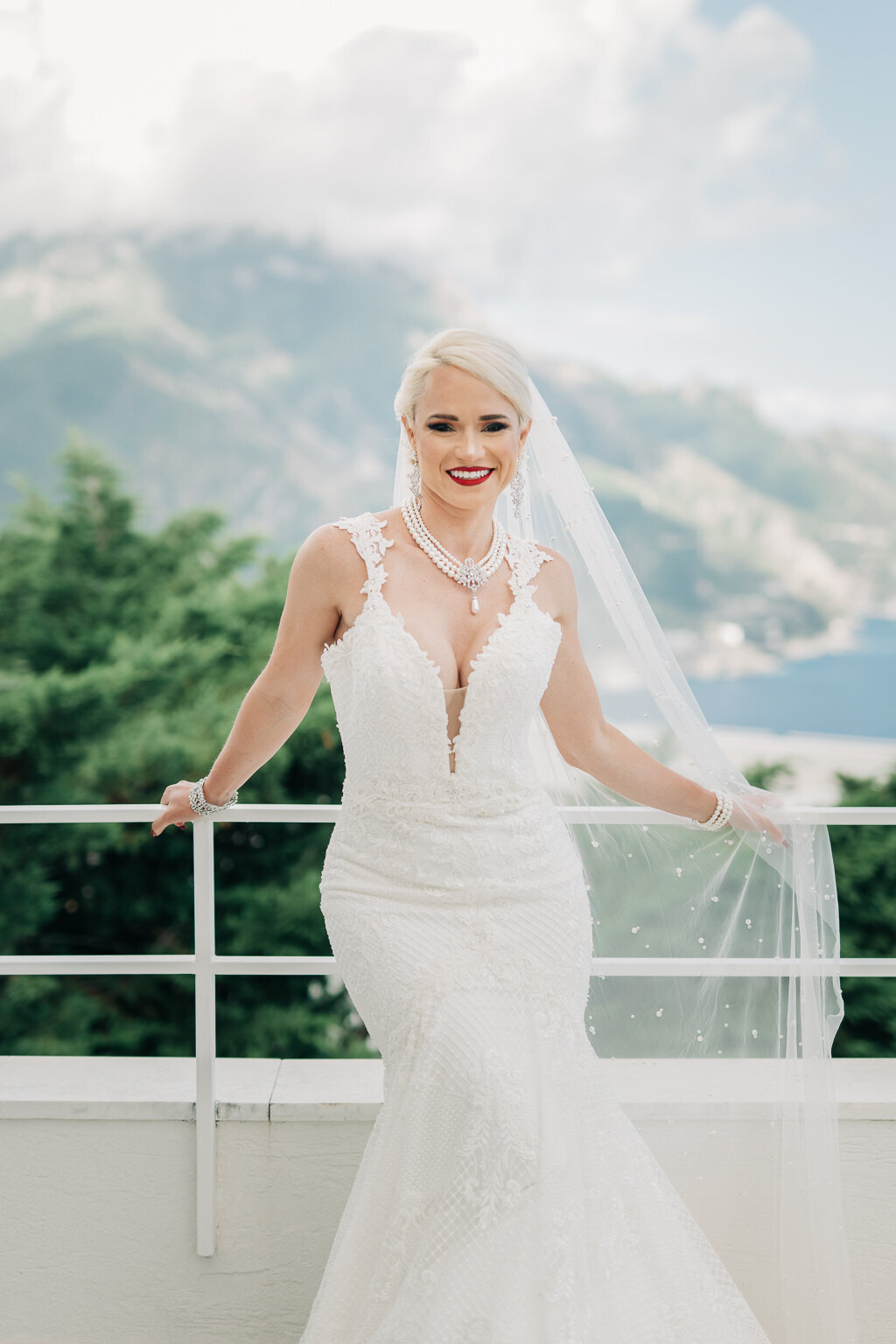 020-hotel-caruso-belmondi-irina-ryan-wedding-varna-studios