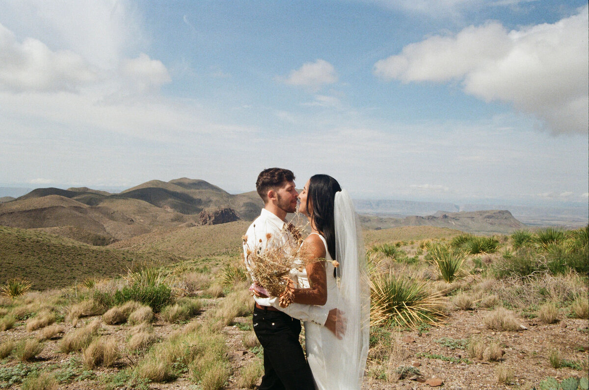 Josh+ElianaPortraits-194