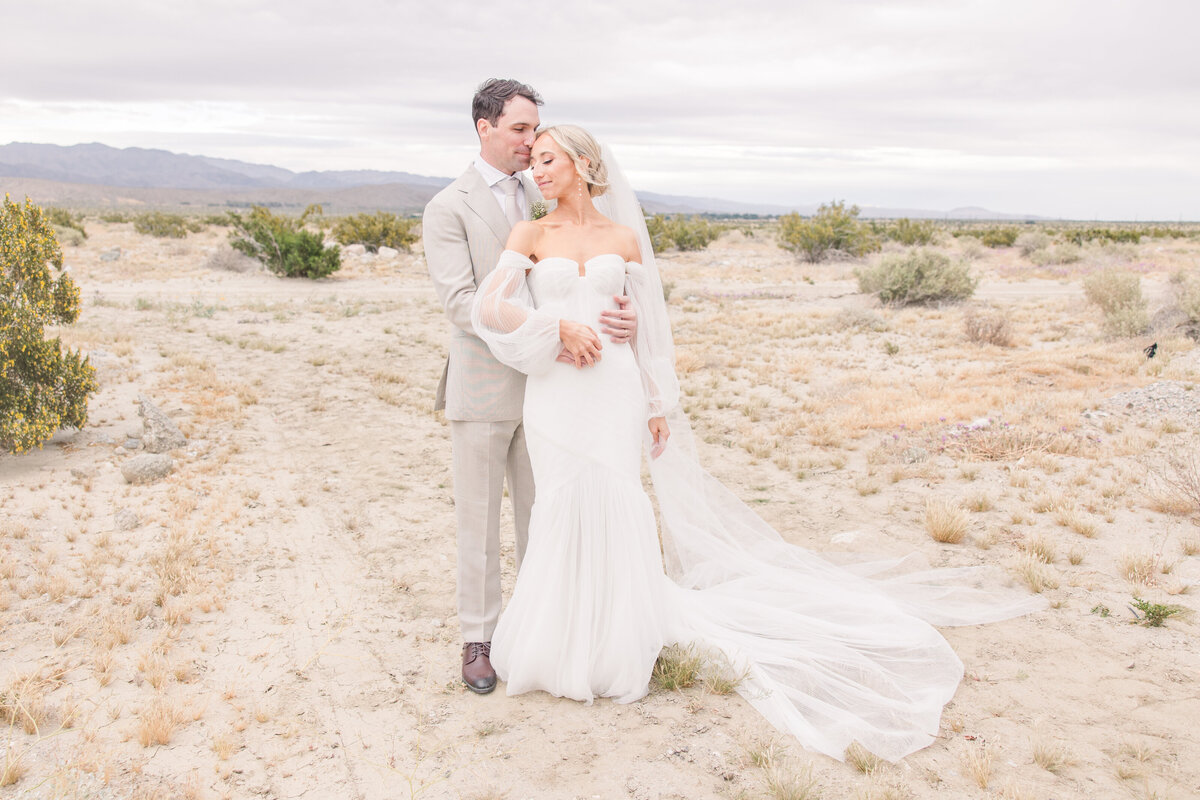 The Estate at Via Las Palmas Palm Springs Light and airy spring wedding southern california wedding venue luxury photography-230