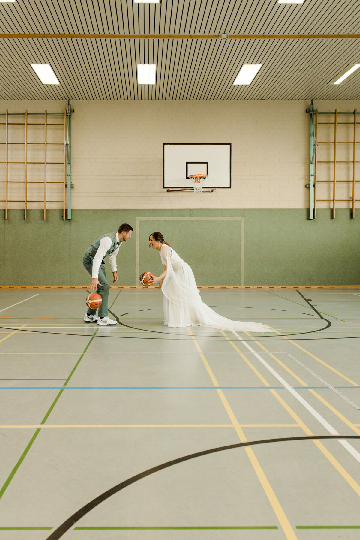 Hochzeits mit Basketball in der Turnhalle in Essen