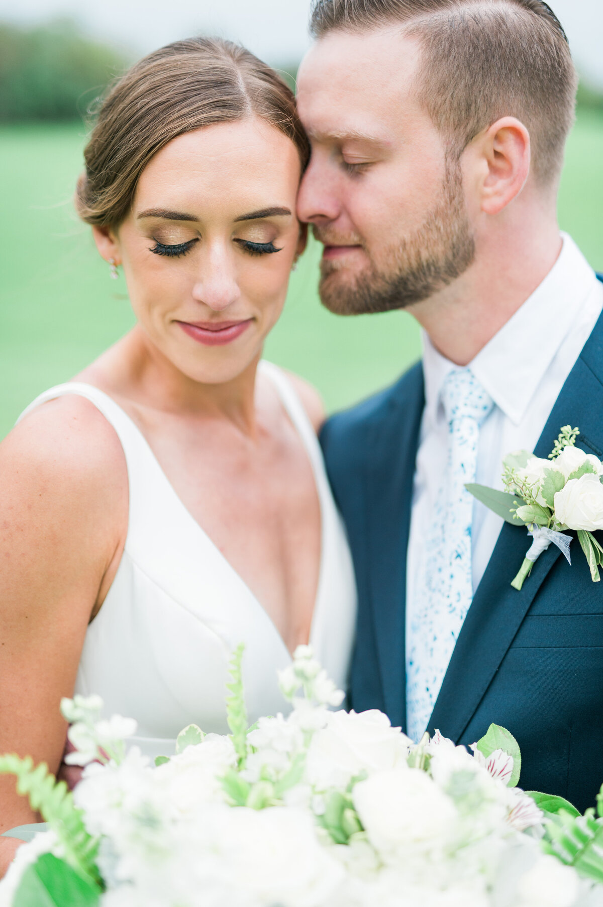 Lindsey + Aaron Sneak Peek -39