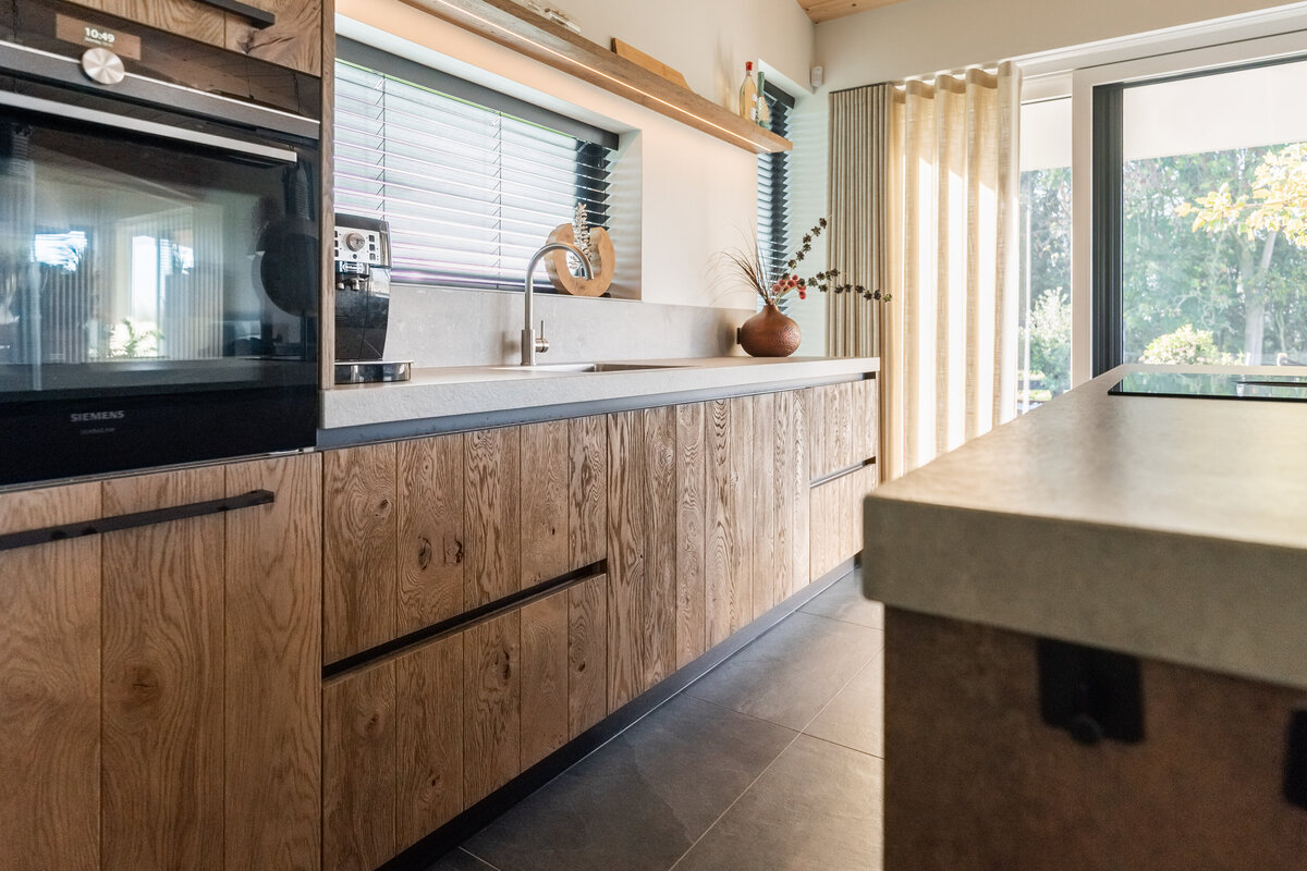 Keuken en interieur Eiken betonlook stoer landelijk (1)