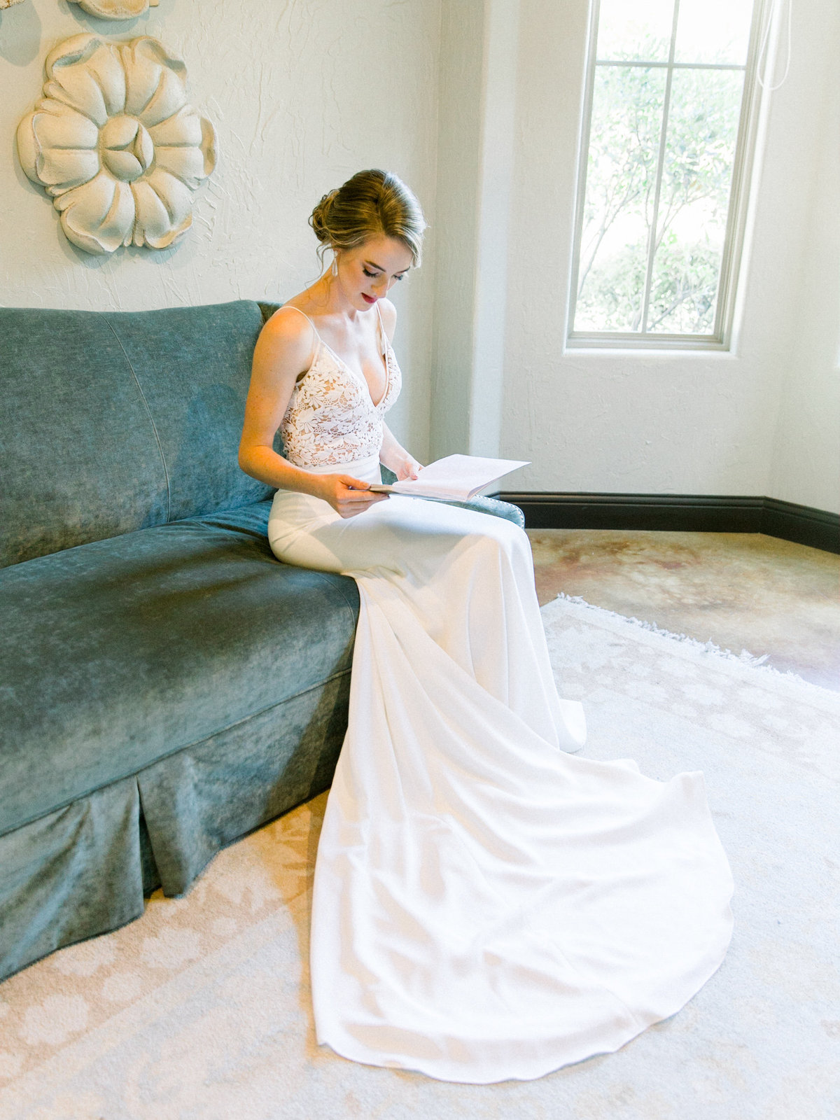 0135_CourtneyHansonPhotography_Elizabeth_Caleb_Wedding-2449