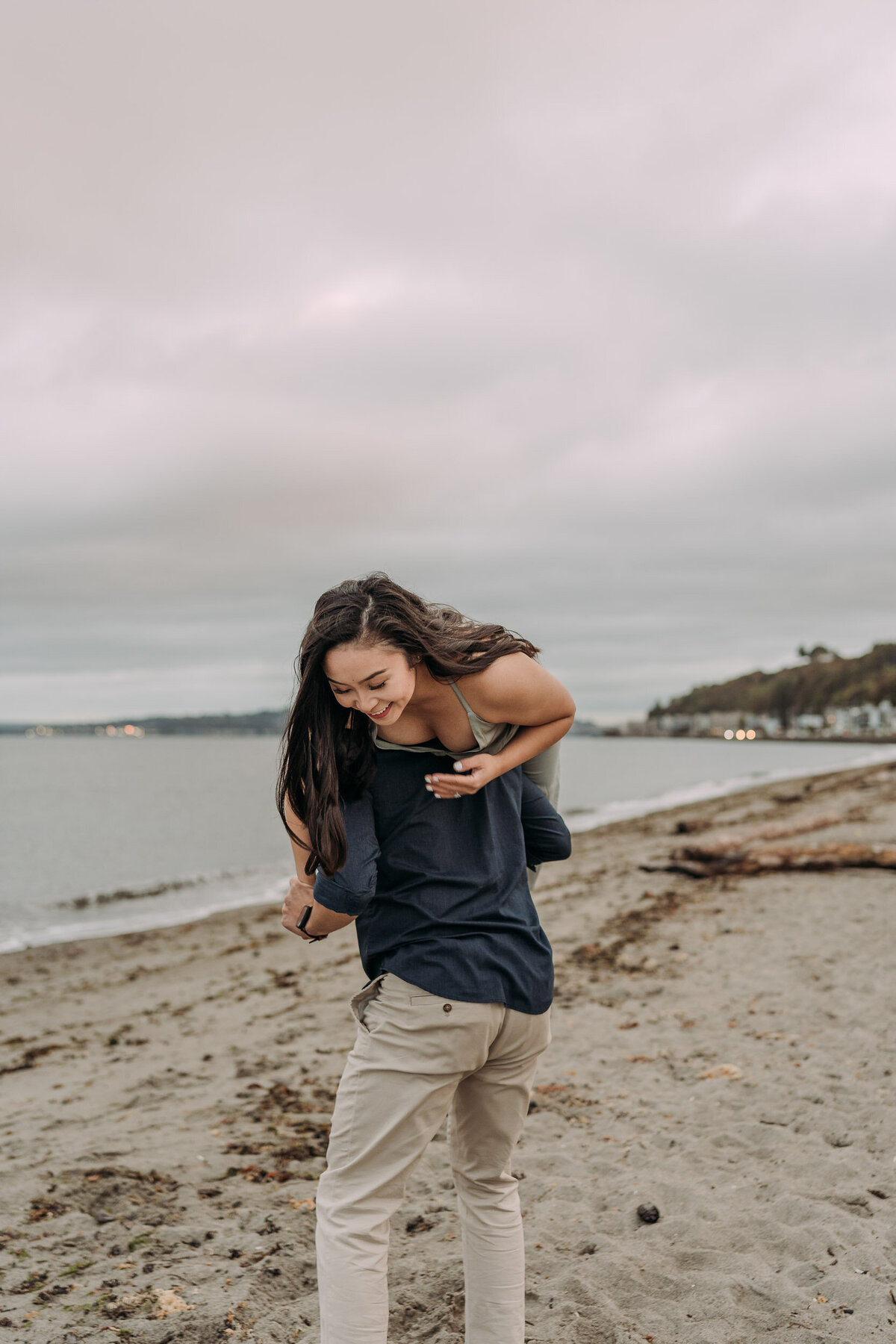 Joyce Li Photography Destination Wedding Elopement Engagement Lifestyle Portrait Photographer West Coast Seattle Washington California alkibeachengagement-14