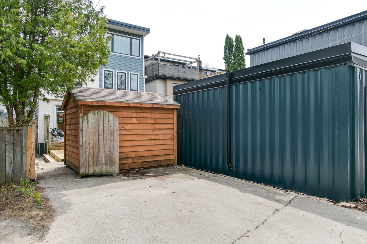 53-web-or-mls-75_001_Laneway