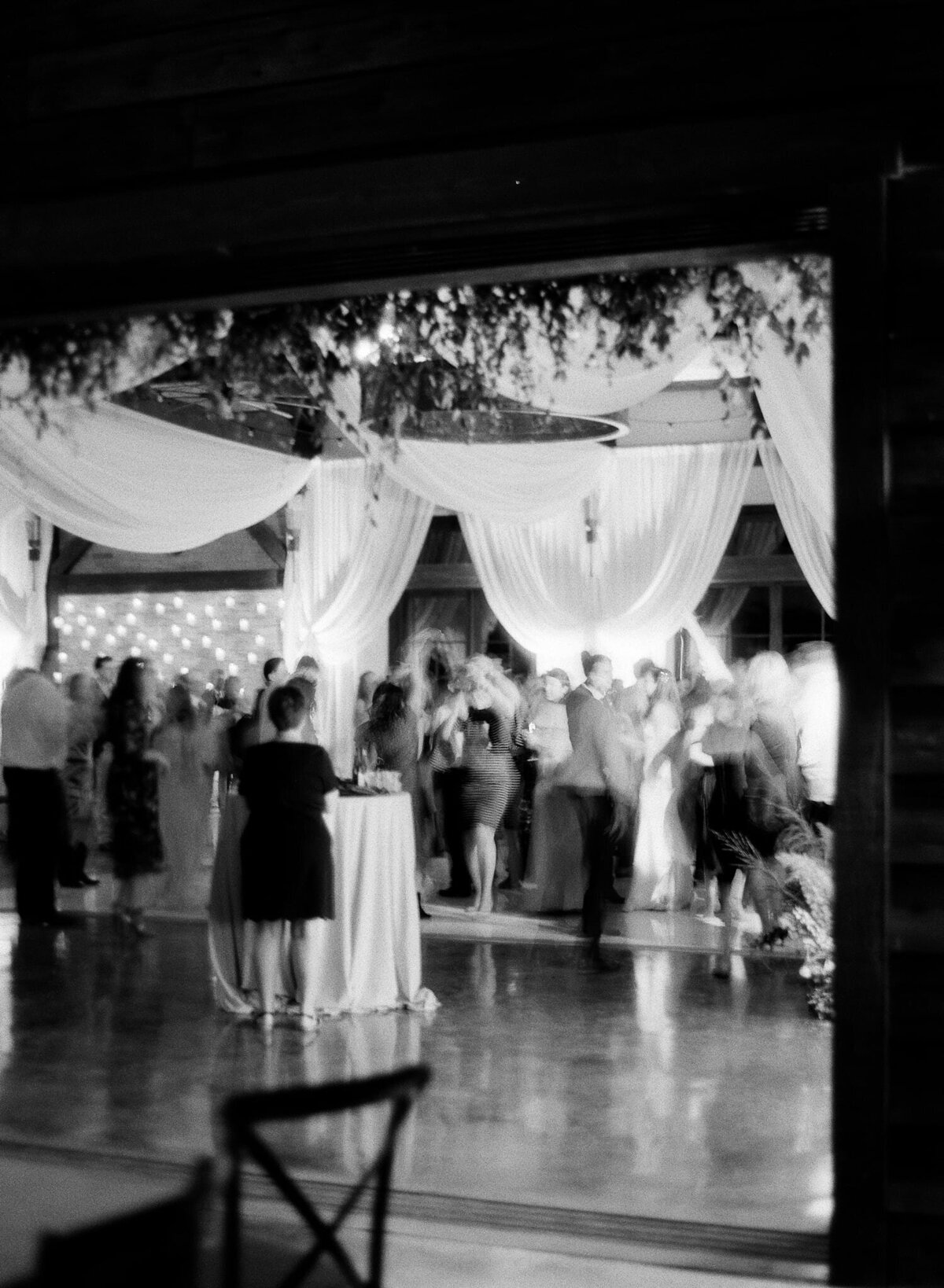 kendall-stephen-bw-theory-hill-country-wedding85