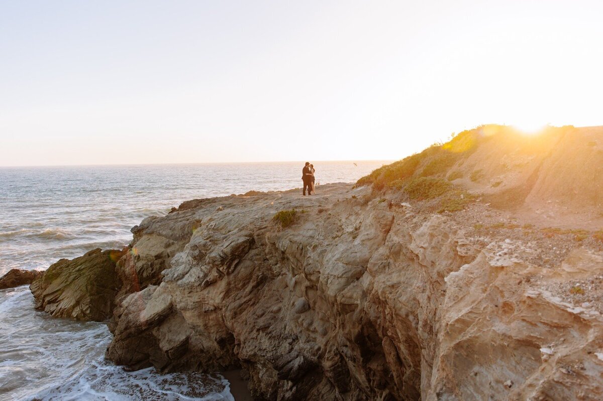 leo carrillo state beach engagement session2