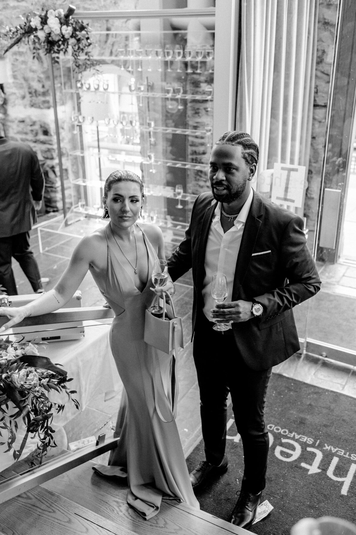 Restaurant 18 Wedding Ottawa -  Photography by Emma 0081