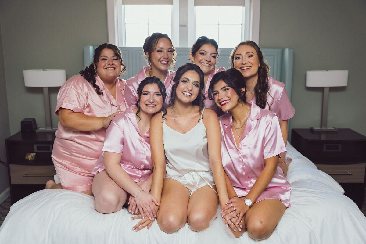 250802-Lauren&Nicholas-BrooklakeCountryClub-Wedding-FlorhamPark-NJ-Previews-Web-7