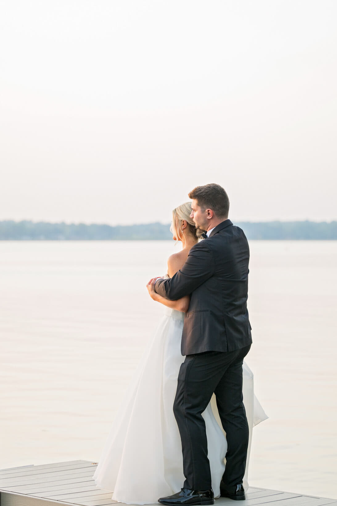 Wedding-at-The-Commodore-in-Hartland-WI-46