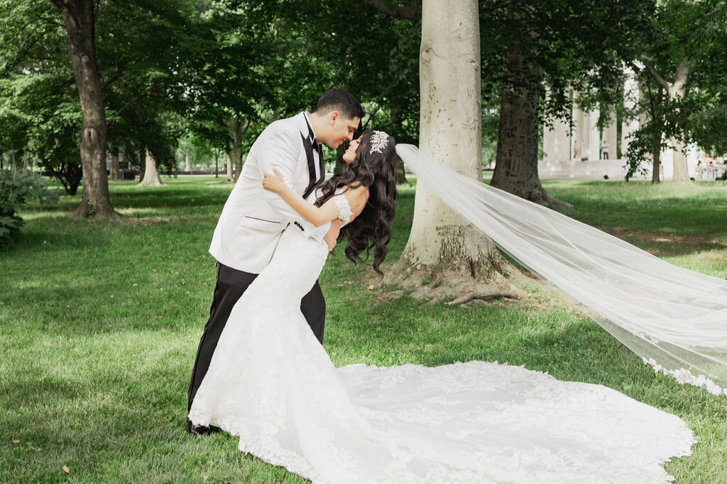 Bellevue_Confrence_Center_Wedding_VA_JG_TLIC-314