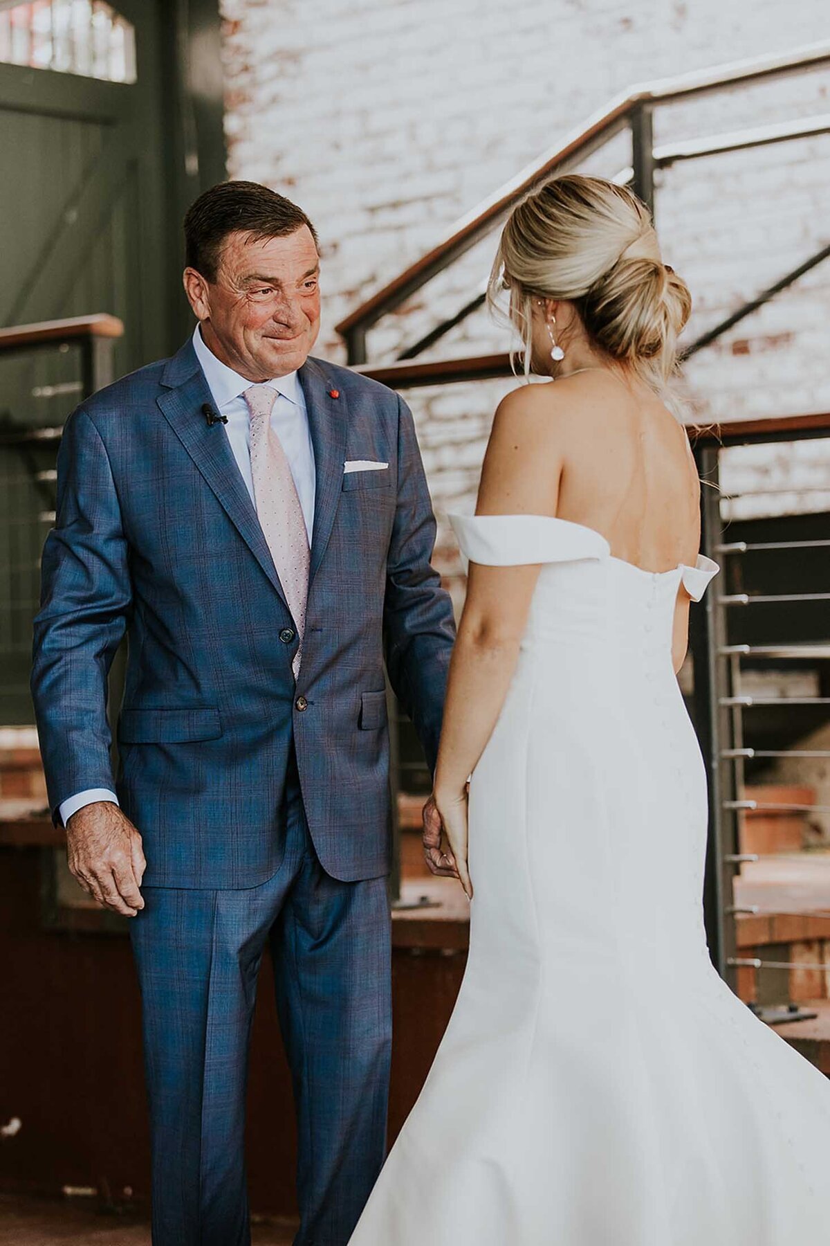 jaclyn-fisher-events-planning-joyful-fall-wedding-in-new-hope-24