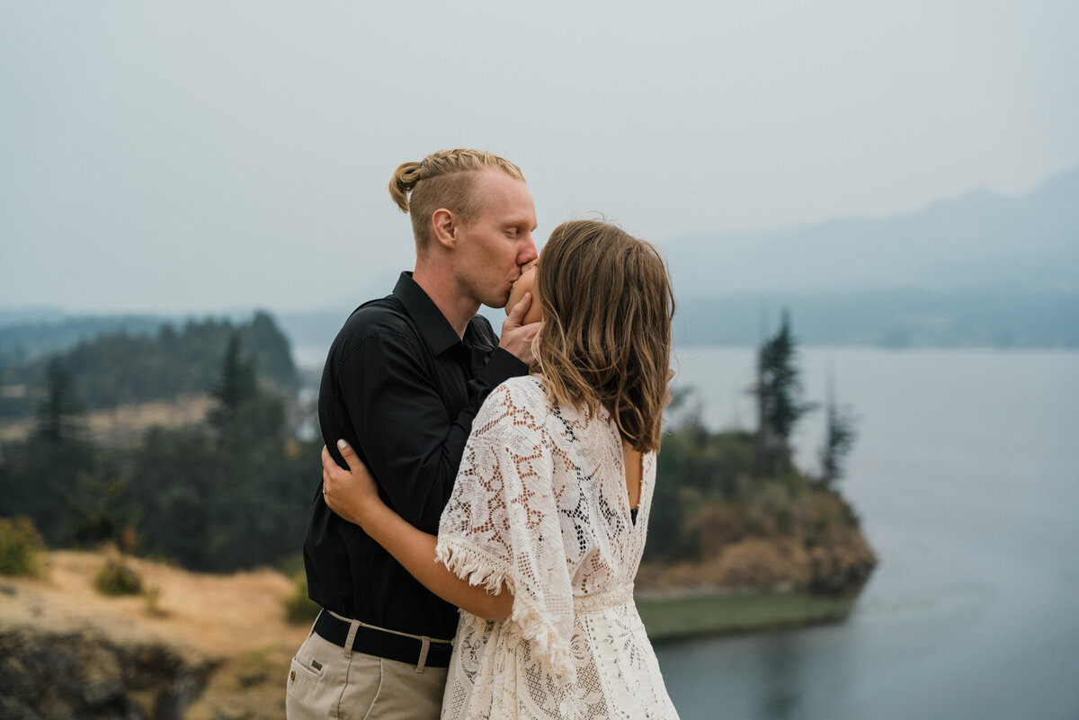 oregon-elopement-photographer-00479