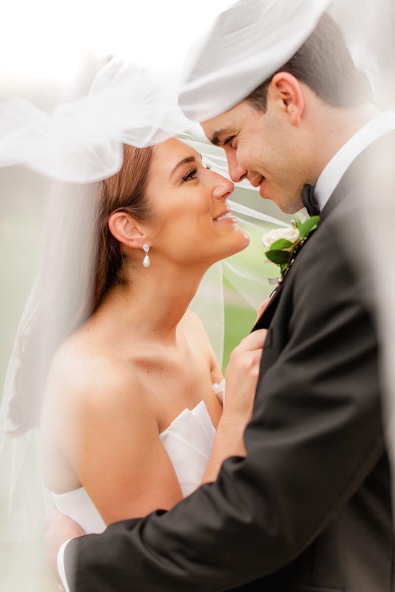 Classic Wedding at City Church of Evansville with Reception at ECC163