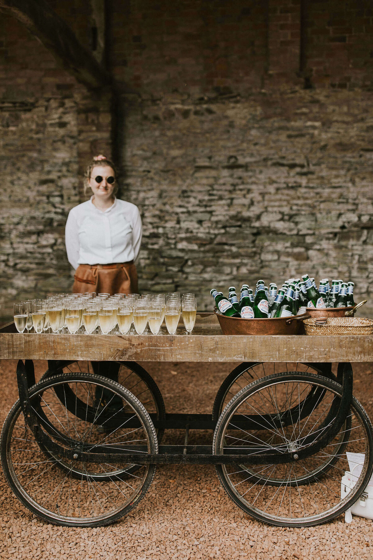Issy-and-Bella-Floral-Design-Wedding-Florist-Herefordshire-Dewsall-Court-N-Z24