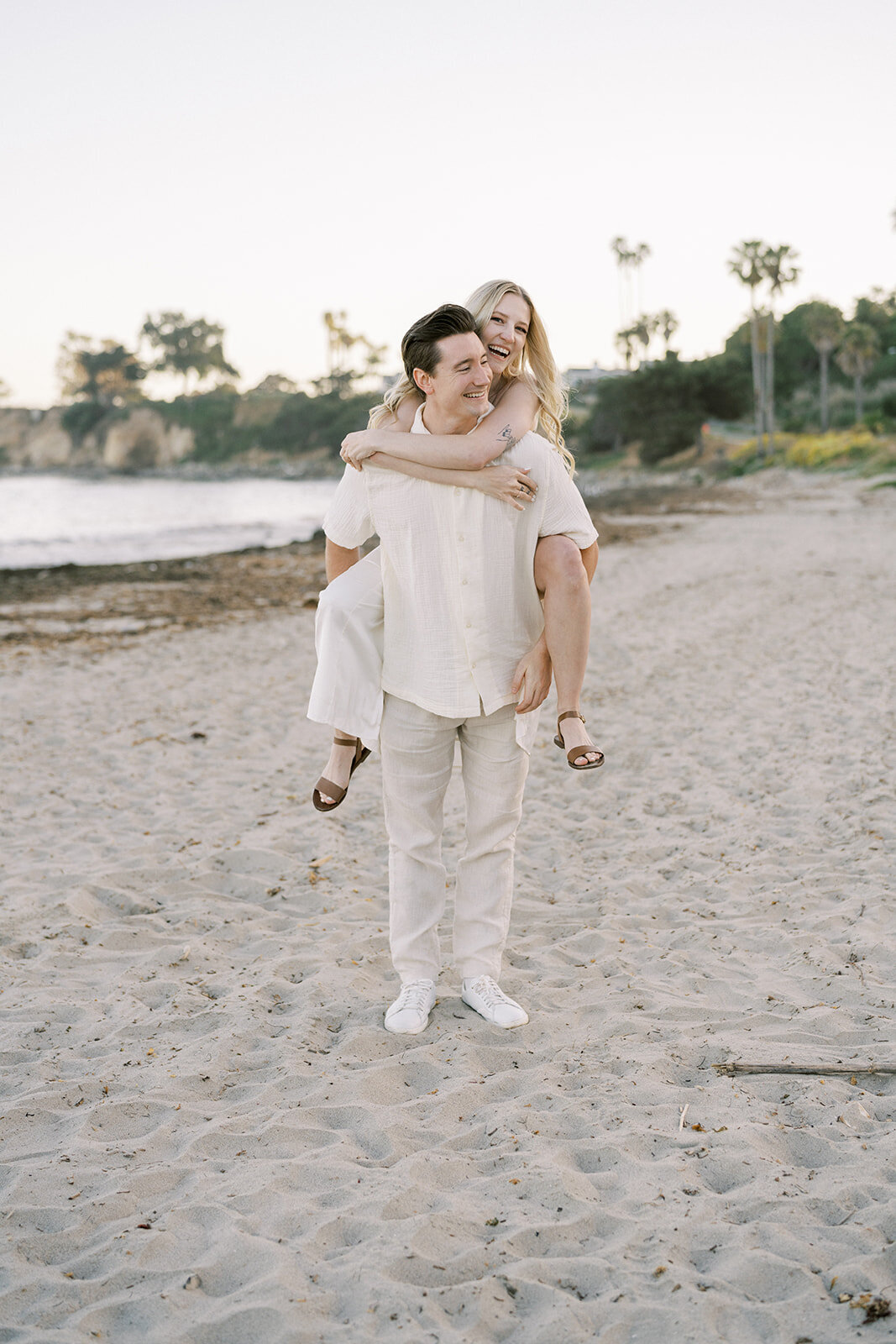 santa-barbara-courthouse-engagement-photos-221_websize