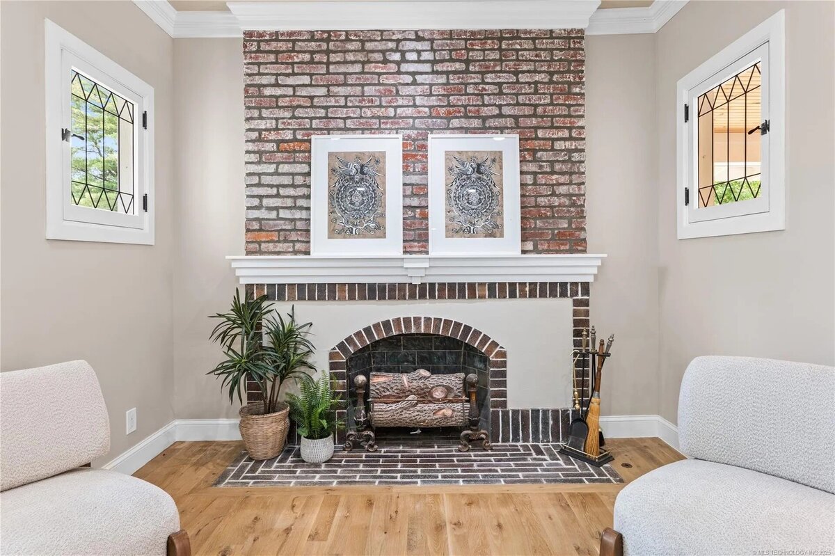S. Norfolk Realtor Staging  Living 2