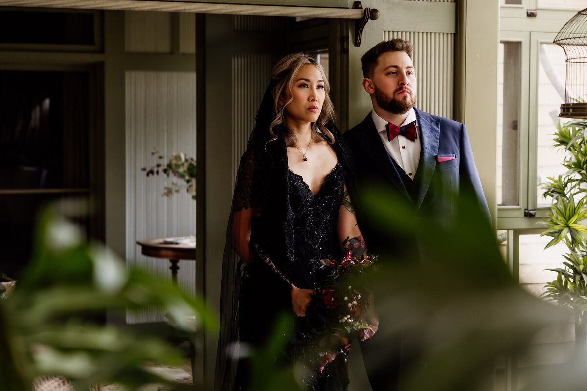 ArcherInspiredPhotography-MelissaandNickWedding-WinchesterMysteryHouse-CouplePortraits-94