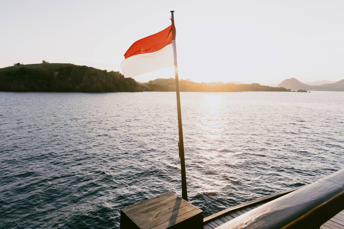 El Aleph Yacht Charter Indonesia Aft Deck
