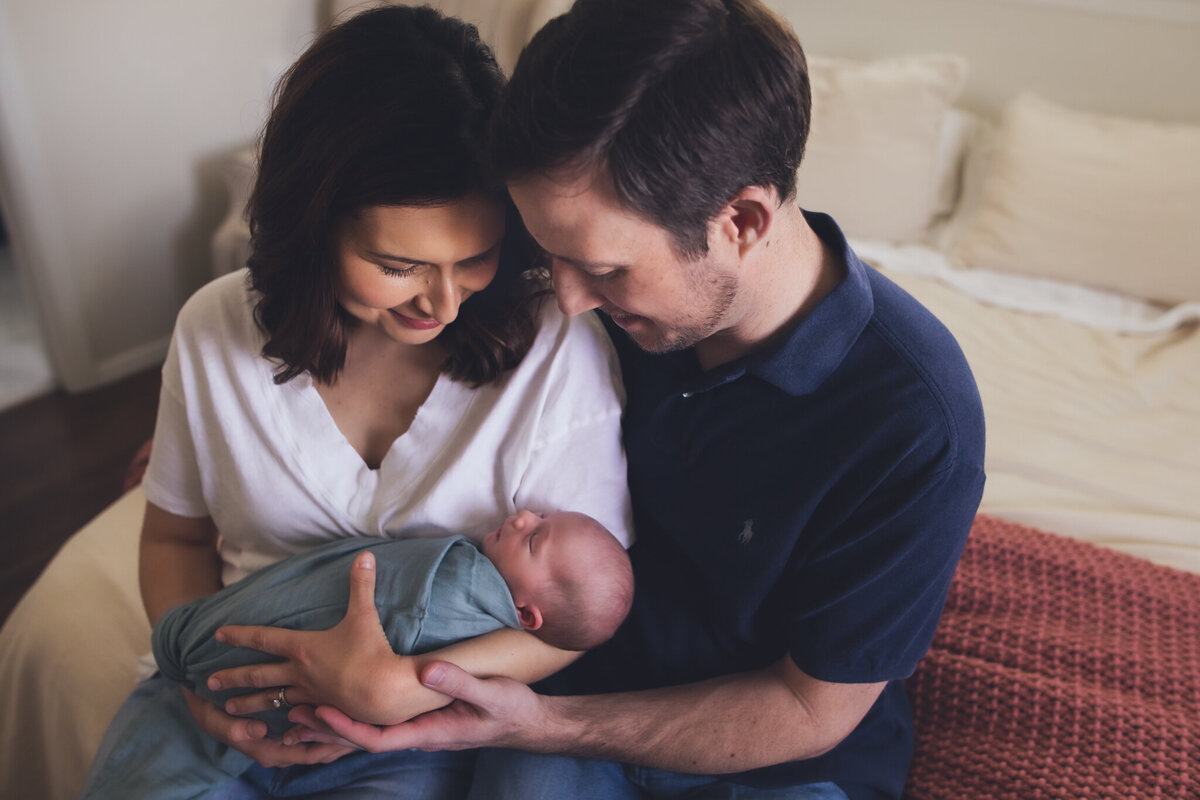 Lindsay-wilson-photography-in-home-newborn-18