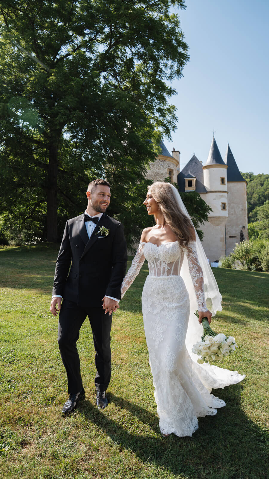 wedding - luxury - flowers -florist - chateau - floristry - florals -19