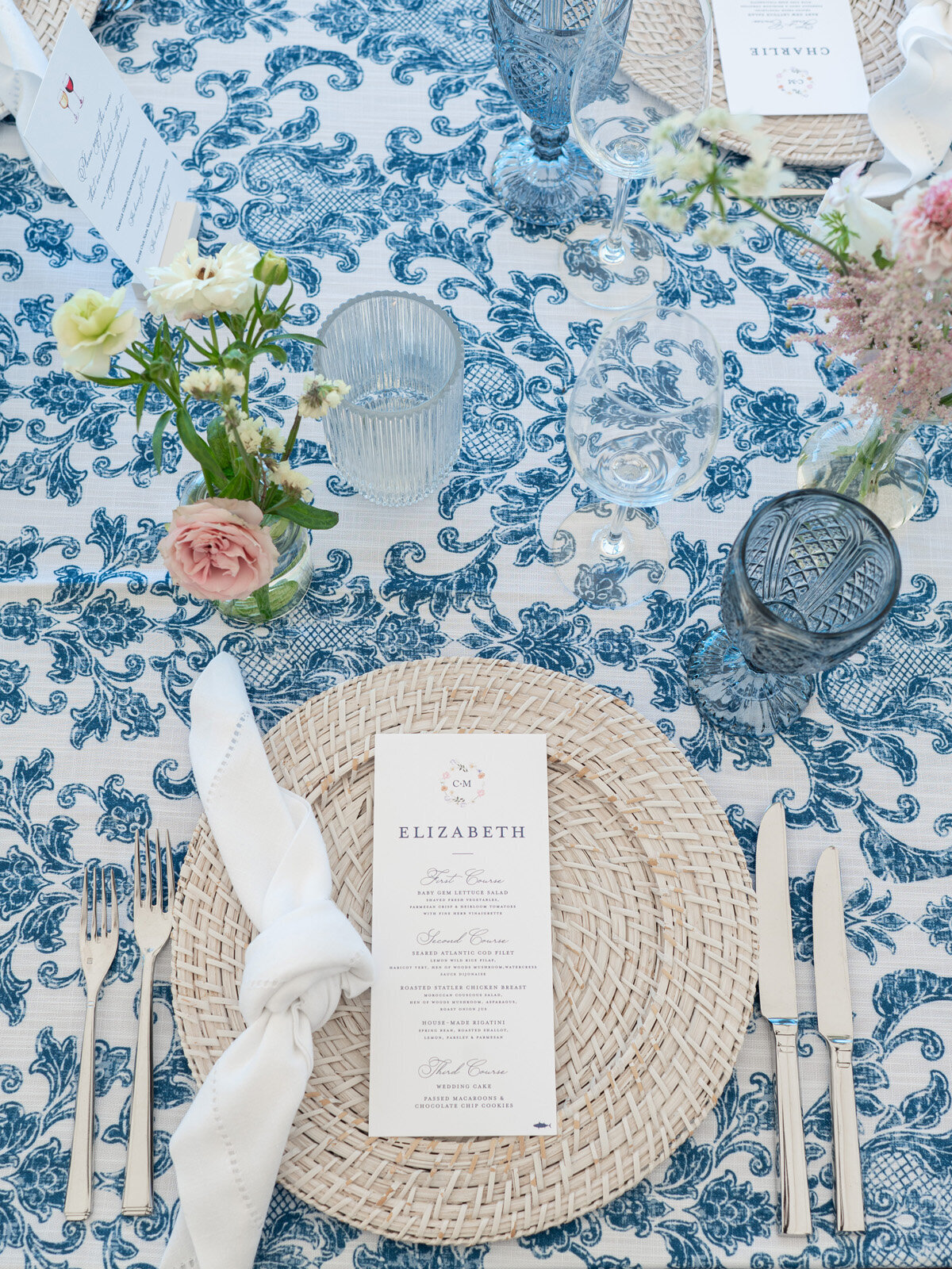 Kate-Murtaugh-Events-New-England-coastal-wedding-table-setting