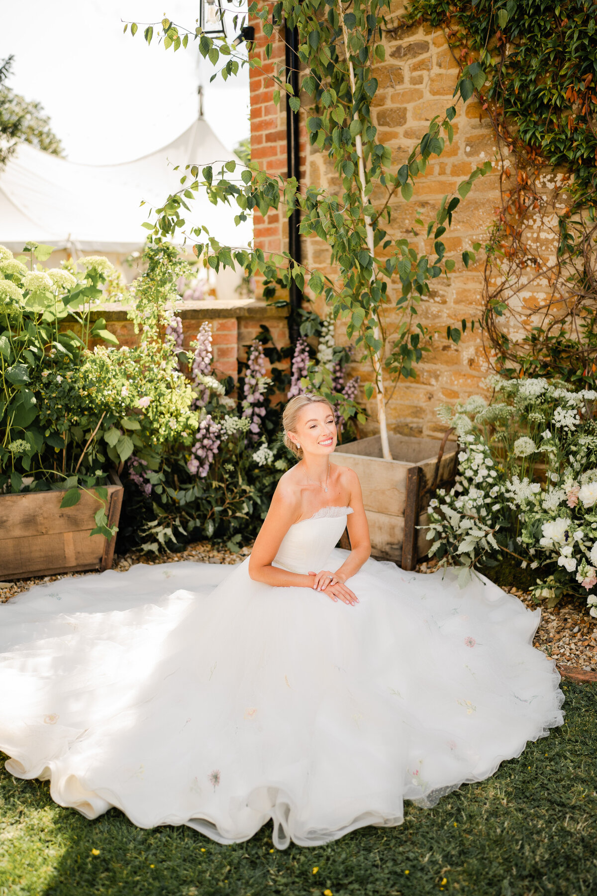 PoppyCarterPortraits-WeddingPhotography-JosieCharlie-1387