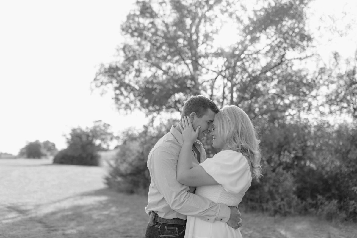 tandy hills engagement session in texas