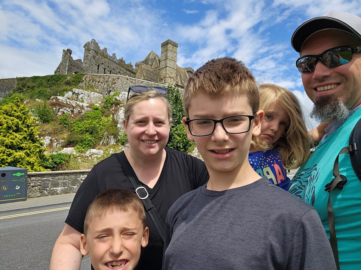 Rock_of_Cashel_Selfie_20230704_2400x1800