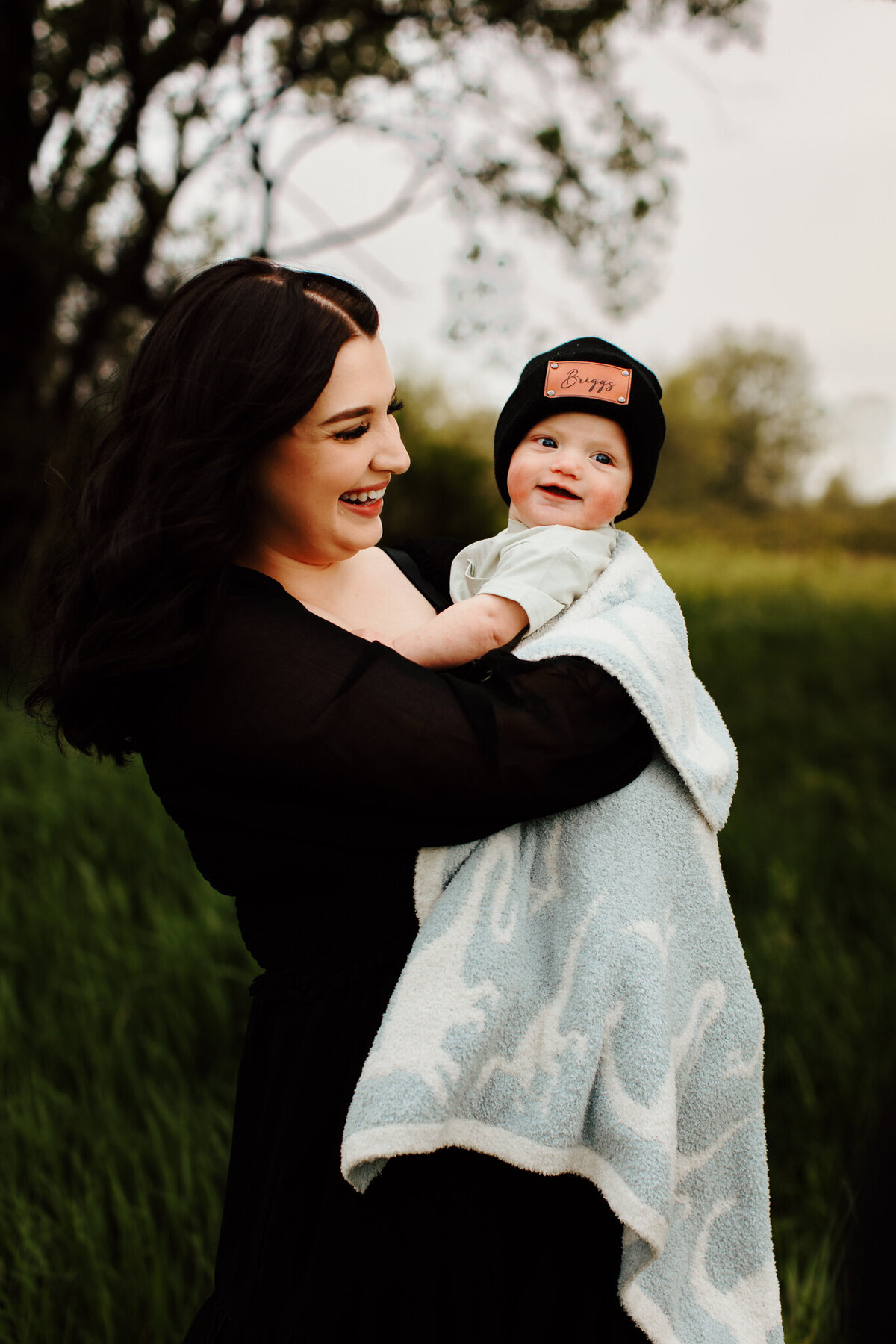 Bentonville Arkansas motherhood photographer, motherhood portraits near me, mommy + me photography NW Arkansas