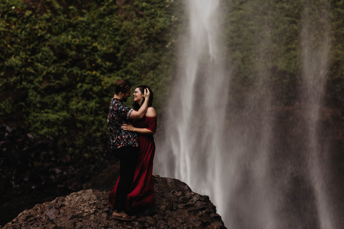 Latourell Falls | Adventure Wedding Photographer
