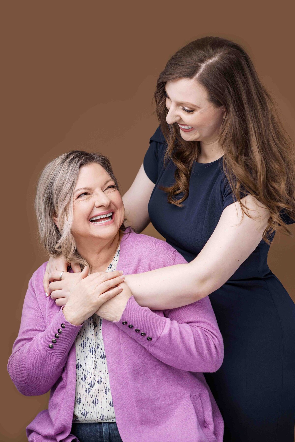 Tacoma Family Photographer Mother Daughter Laughing Mother's Day Photos Lana Stewart Studios